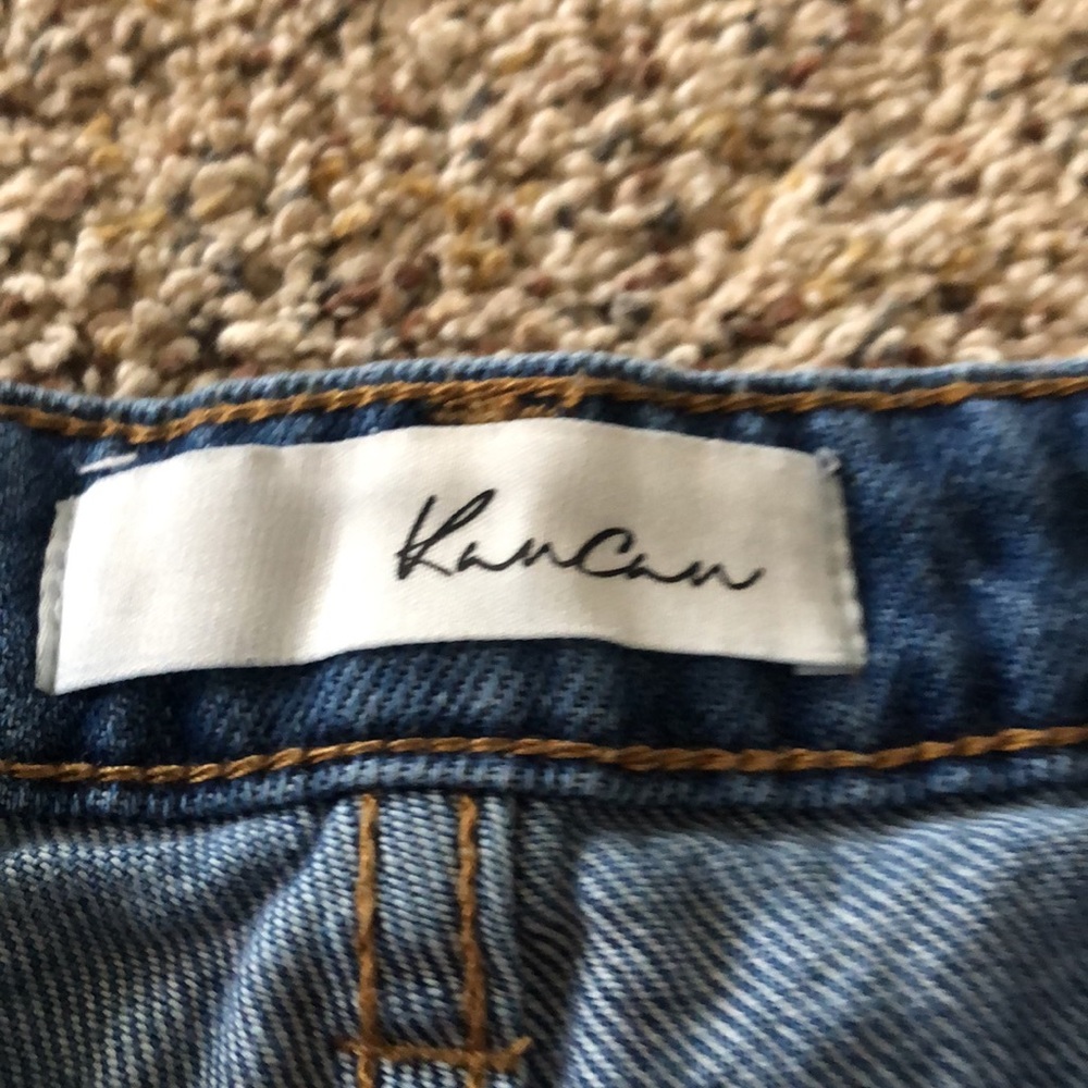 Shorts - Picture 3 of 4